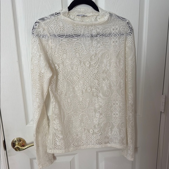 Express Tops - Express Lace White Top size medium